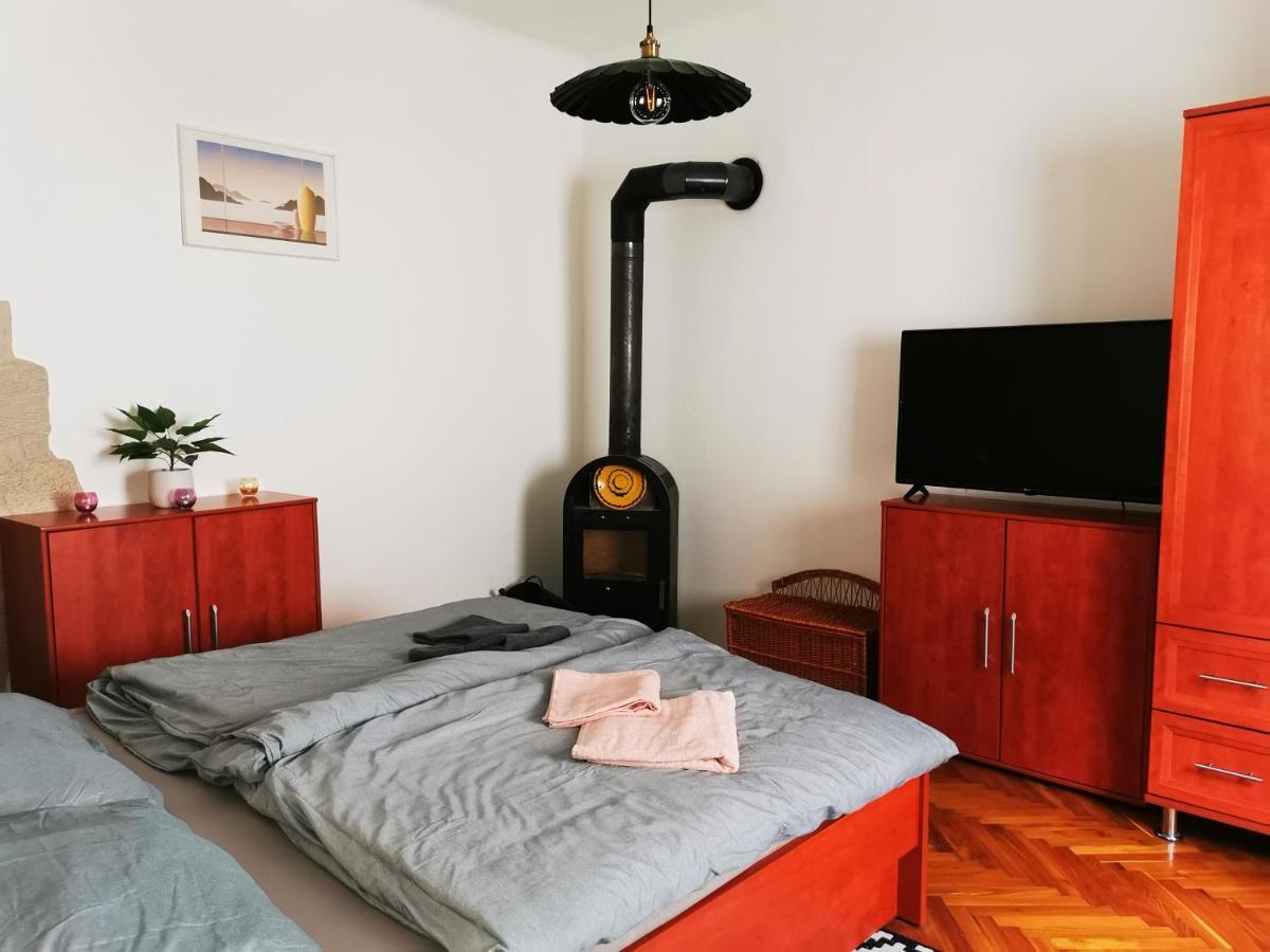 Lehel Apartman Keszthely Ngoại thất bức ảnh